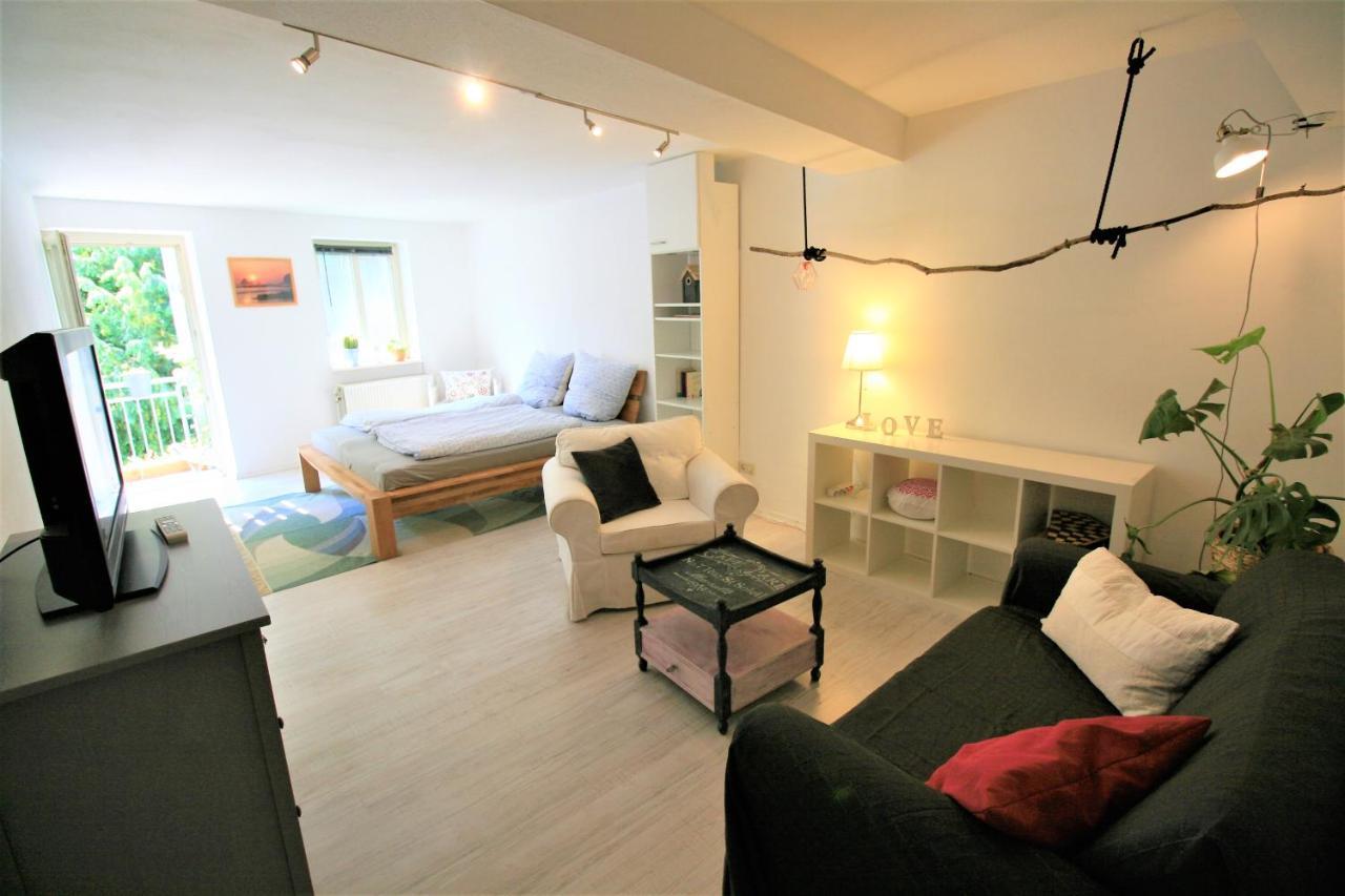 Zentrale Ferienwohnung „Treibholz“ Im Sonnenblumenhaus เฟลนส์บวร์ก ภายนอก รูปภาพ